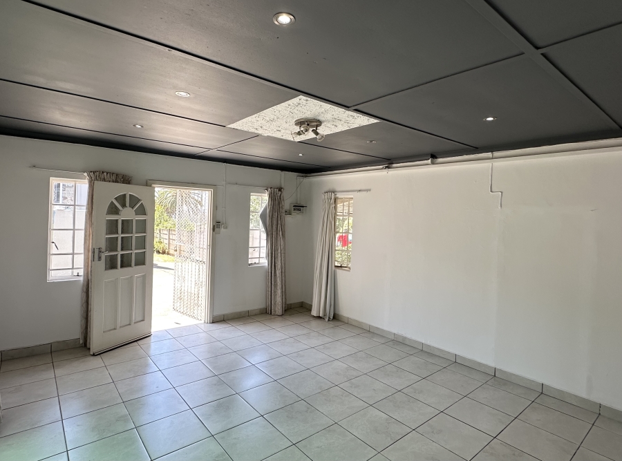 7 Bedroom Property for Sale in Mthata Eastern Cape